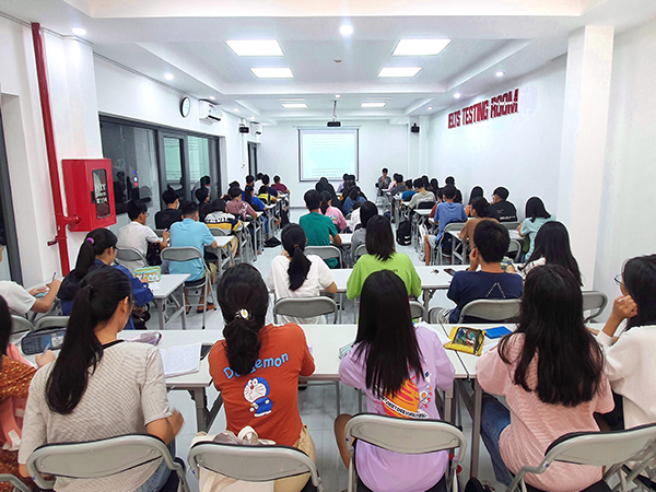 môi trường học năng động sáng tạo
